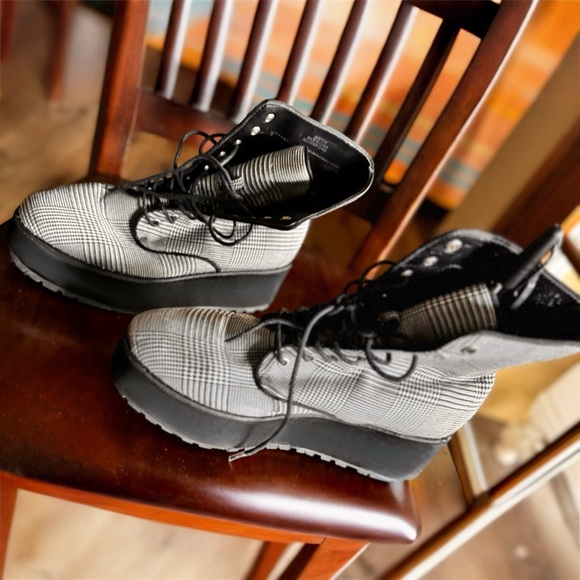 Vintage Plaid Platform Lace-Up Boots | Size 8 | Y2K Patchwork Style - Picture 14 of 14